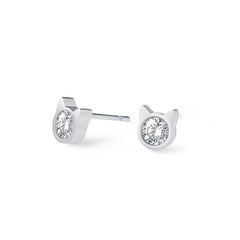 Stainless steel stud earrings shaped as cat head with zirconia stone in the middle. 